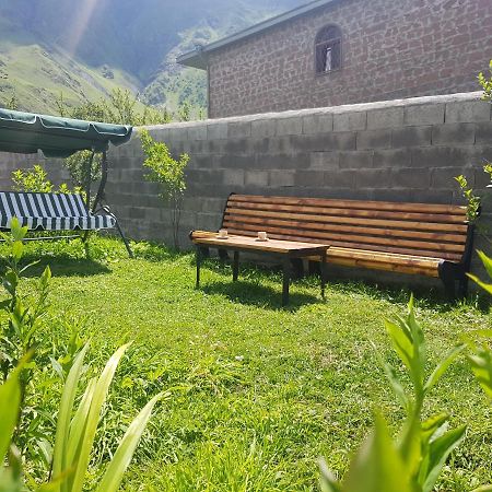 Cozy House Kazbegi Hotel Екстериор снимка